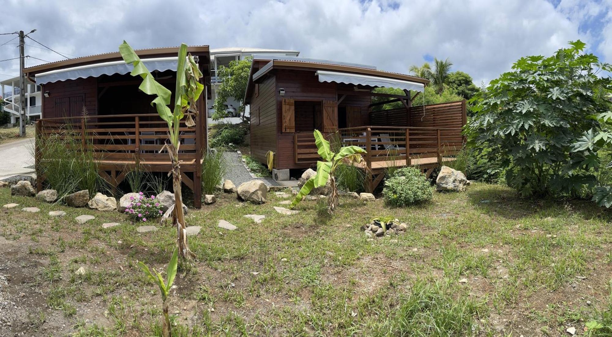 Bungalow Lanar'Am Graj - 2 Bouillante Bagian luar foto